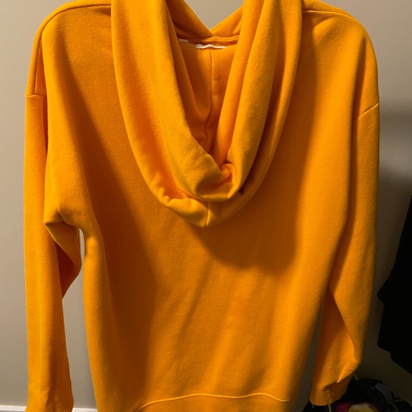Aritzia TNA oversized sweater orange - Picture 2 of 3